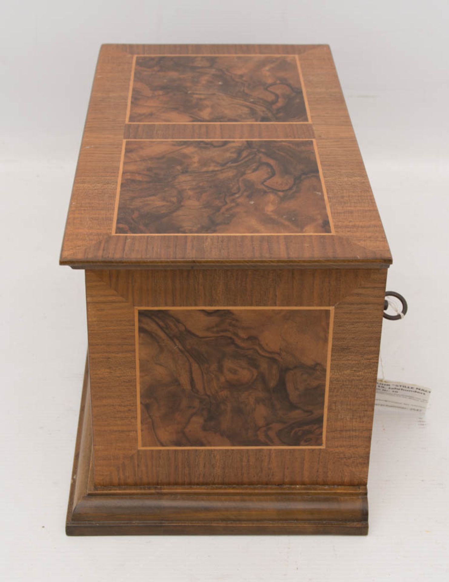 SPIELUHR "STILLE NACHT", Holz furniert, 2. Hälfte 19. JahrhundertPolyphone Spieluhr/Spielkasten - Bild 2 aus 4