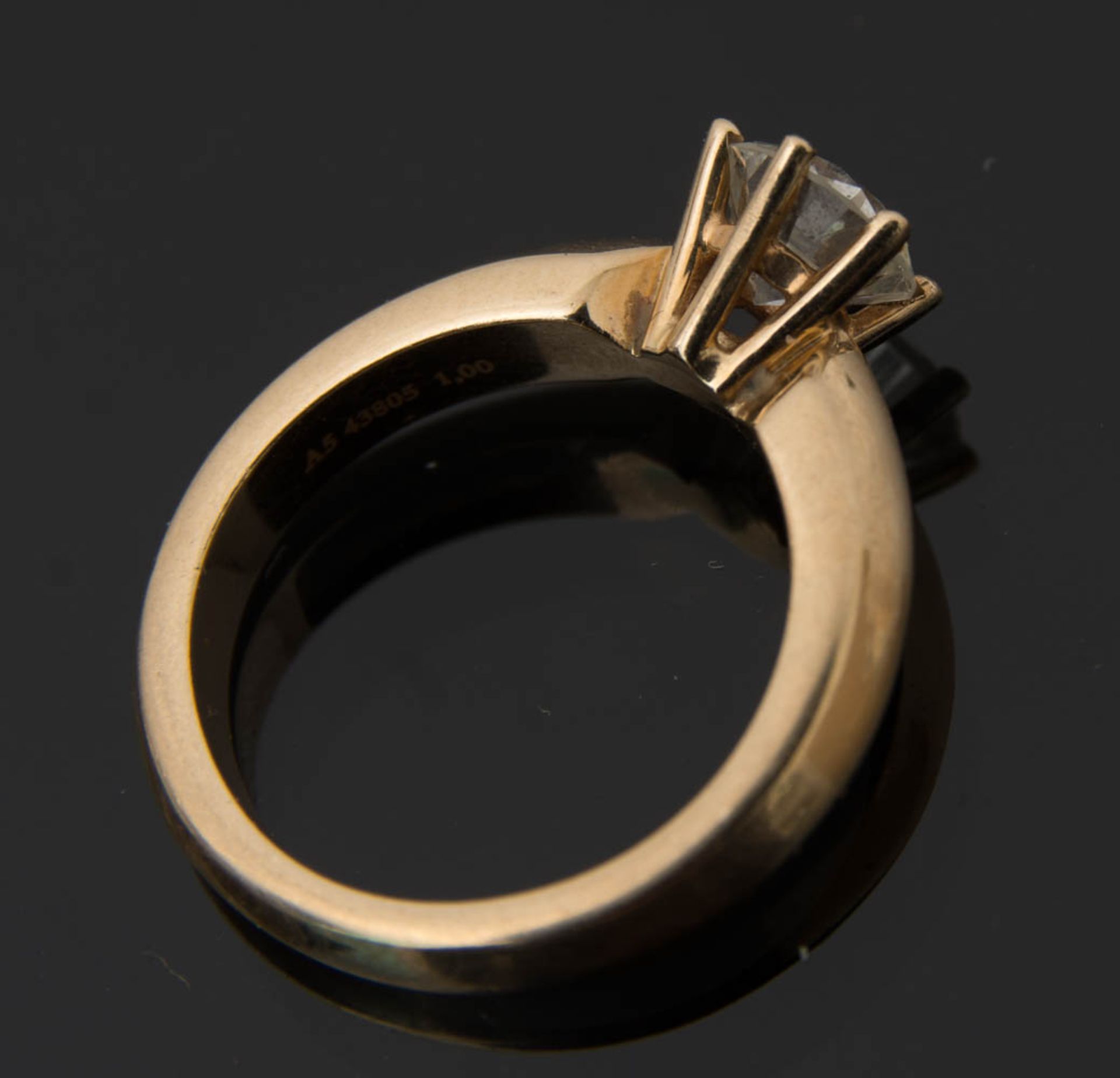 DAMENRING MIT SOLITÄRBRILLANT, 1 Karat, 585 Gelbgold.Damenring mit Solitärbrillant, 6,0 g 585 - Bild 9 aus 11