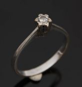 RING, 750er Weissgold, Moissanite, 2,3 g.In Weissgold gefasster Moissanit, 2,5 cm.