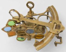 SEXTANT VON WATTS & SON, London, 20. Jh.Sextant in funktionstüchtigem Zustand. Graviert mit "E.R.