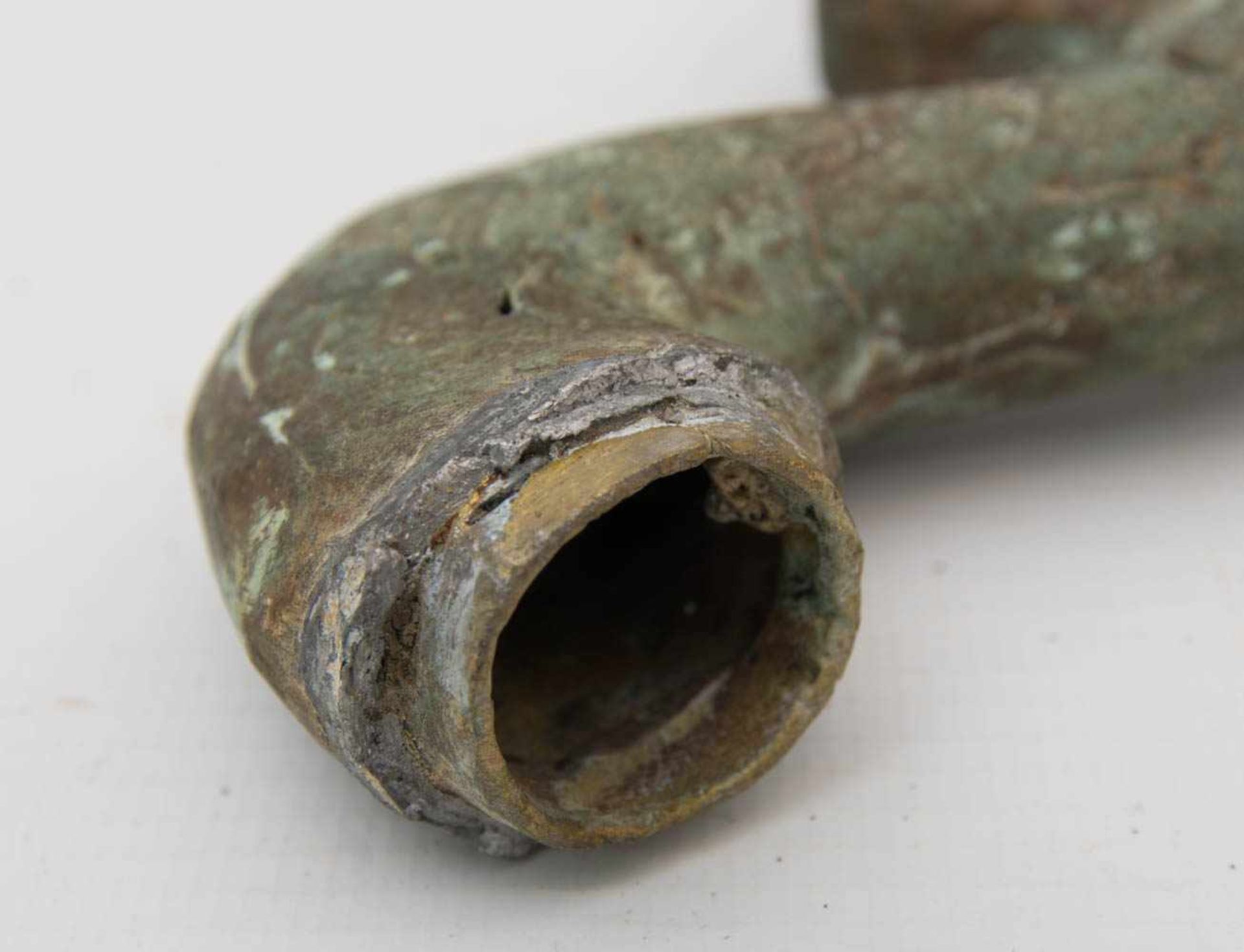 ANTIKES GEFÄß MIT DRACHENKOPF-GRIFF, Bronze, wohl China, 18./19. Jh.Antikes Gefäß, Griff und - Bild 16 aus 16