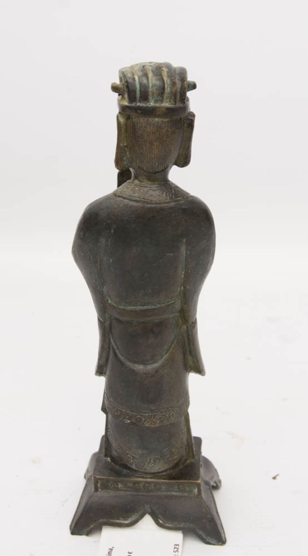 ASIATISCHER GELEHRTER, Bronze, China, 19./20. Jh.Sehr guter Erhaltungszustand.8 x 6 x 24 cm. - Bild 4 aus 5