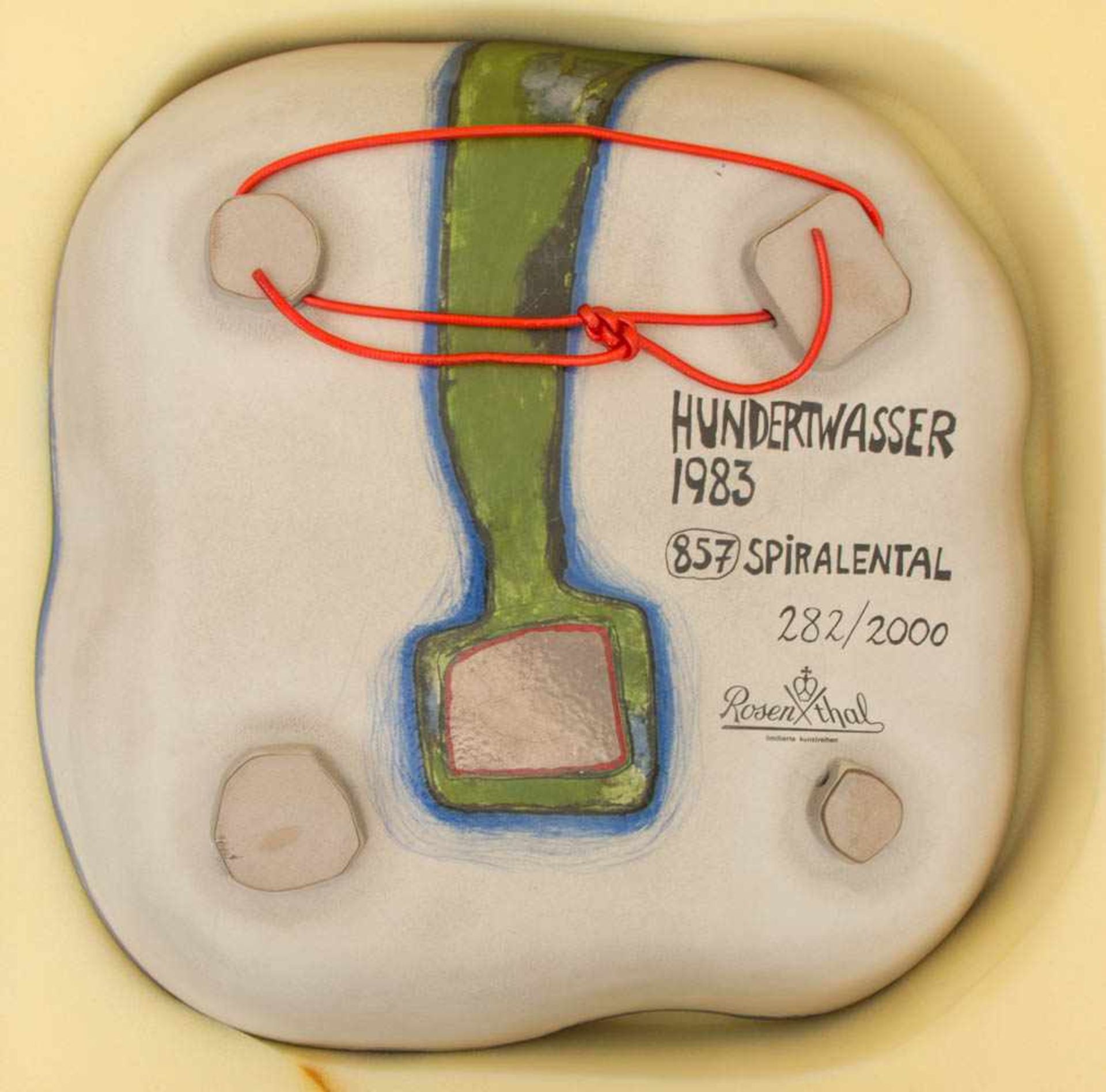 JAHRESOBJEKT HUNDERTWASSER 1983, Keramik, Rosenthal Studio Line.Limitierte Auflage 2000/0282. - Bild 2 aus 6