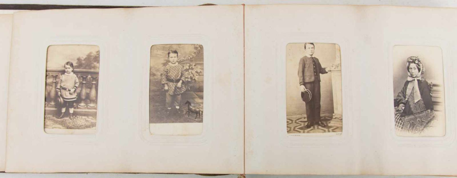 FOTOALBUM DER MENDELSON NACHFAHREN, Deutschland, 19./20. Jh.23 x 17 cm - Bild 3 aus 5