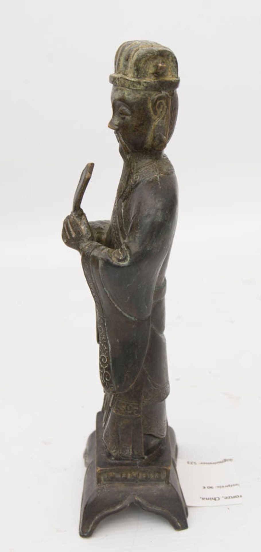 ASIATISCHER GELEHRTER, Bronze, China, 19./20. Jh.Sehr guter Erhaltungszustand.8 x 6 x 24 cm. - Bild 3 aus 5