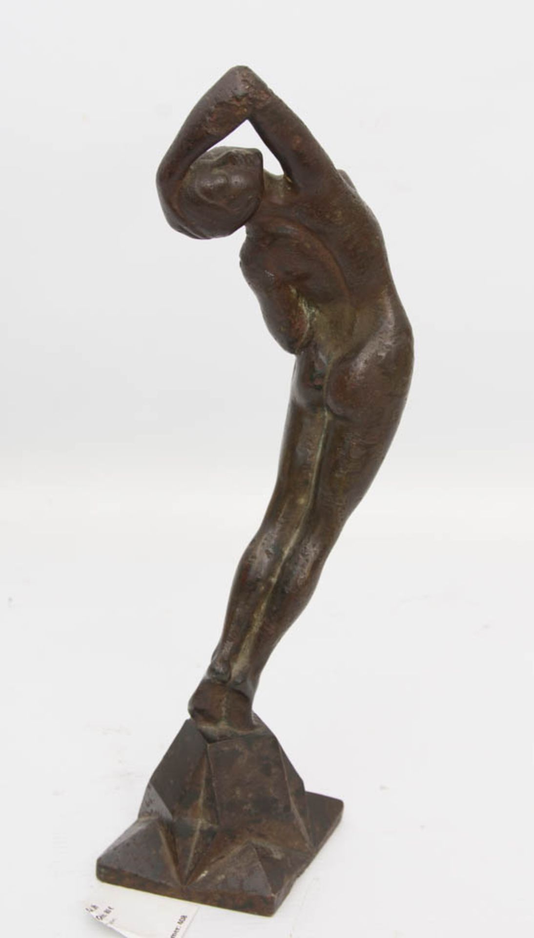 SKULPTUR, Frauenakt, Bronze, 20. Jh.Auf geometrischem Sockel stehender Frauenakt, nicht signiert.8 x - Bild 7 aus 7