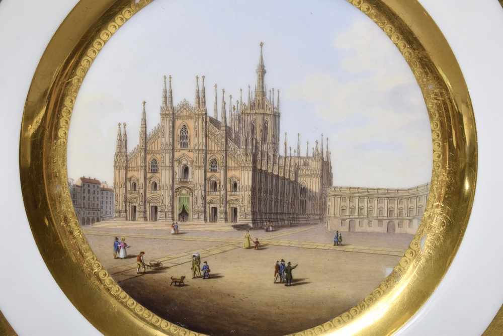 Meissen Ansichtenteller mit lupenfeiner Malerei "Dom zu Milano" und reichem Golddekor, Malermarke " - Image 2 of 3