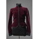 Yves Saint Laurent "rive gauche" Abendjacke in aubergine, Samt mit schwarzem Taft, franz. Gr. 44Yves