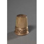 GG 12 Karat Fingerhut mit Mäanderfries, 4,37gGG 12 carat thimble with meander frieze, 4,37g