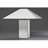 Eckige weiße Tischlampe mit schwarzen Kanten, Kunststoff, 1970/80er Jahre, H. 39cmSquare white table