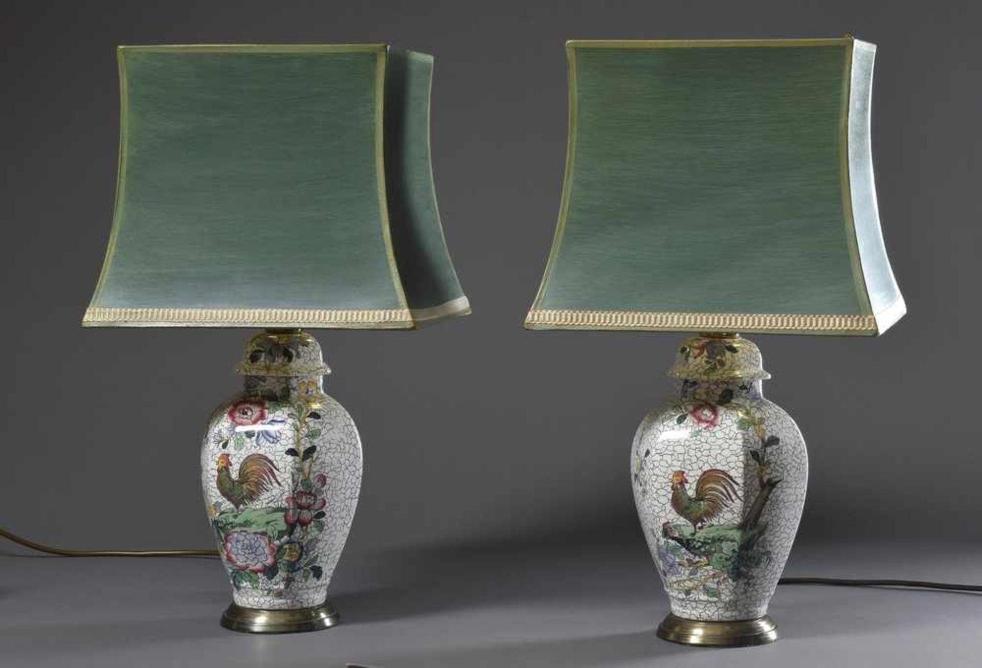 Paar Steingut Vasen mit Umdruckdekor "Hähne" als Lampe montiert, H. 56cmPair of stoneware vases ''