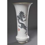 Große Meissen Stangenvase "Grauer Mingdrache" mit Goldrand, 20.Jh., H. 42cmLarge Meissen vase ''Grey