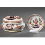 2 Diverse Teile Meissen Dose und Miniteller "Tischchenmuster" bunt/gold schattiert, 20.Jh., 13x10cm,