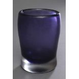 Violette Venini Vase "Inciso", 1950/60er Jahre, Boden mit Ätzsignatur, H. 19,5cm, am Boden leicht