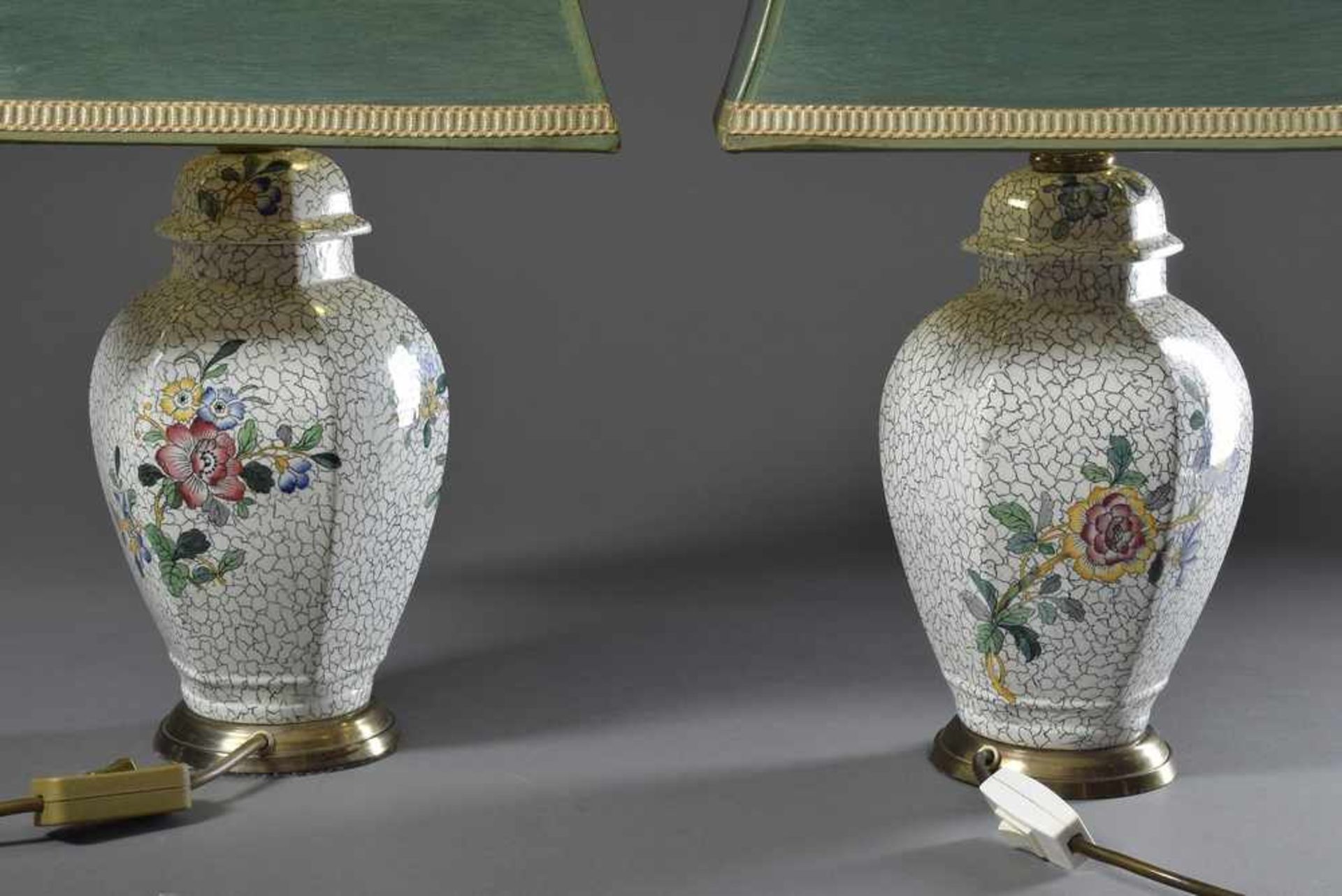Paar Steingut Vasen mit Umdruckdekor "Hähne" als Lampe montiert, H. 56cmPair of stoneware vases '' - Bild 2 aus 4