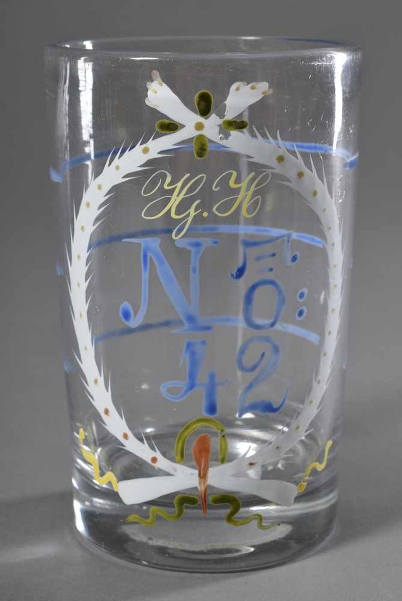 Becherglas mit Emaillemalerei "N° 42" und Monogramm, 19.Jh., H. 14cm, etwas beriebenBeaker with