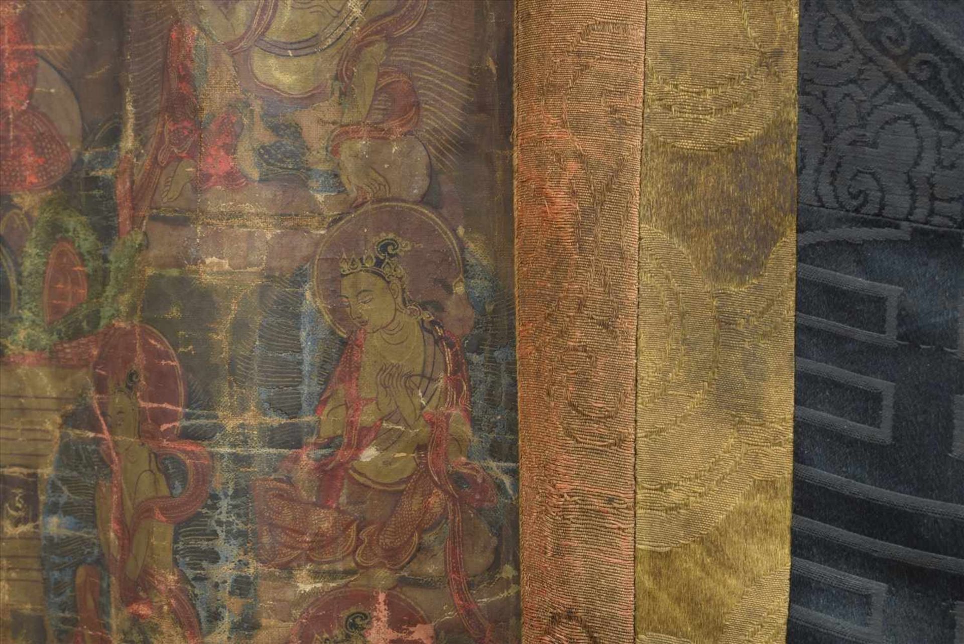 Thangka "Amitaba/Bodhi Sattwa", Tibet Ende 18.Jh., 60x40cm (125x63cm), diverse DefekteTangka " - Bild 6 aus 7