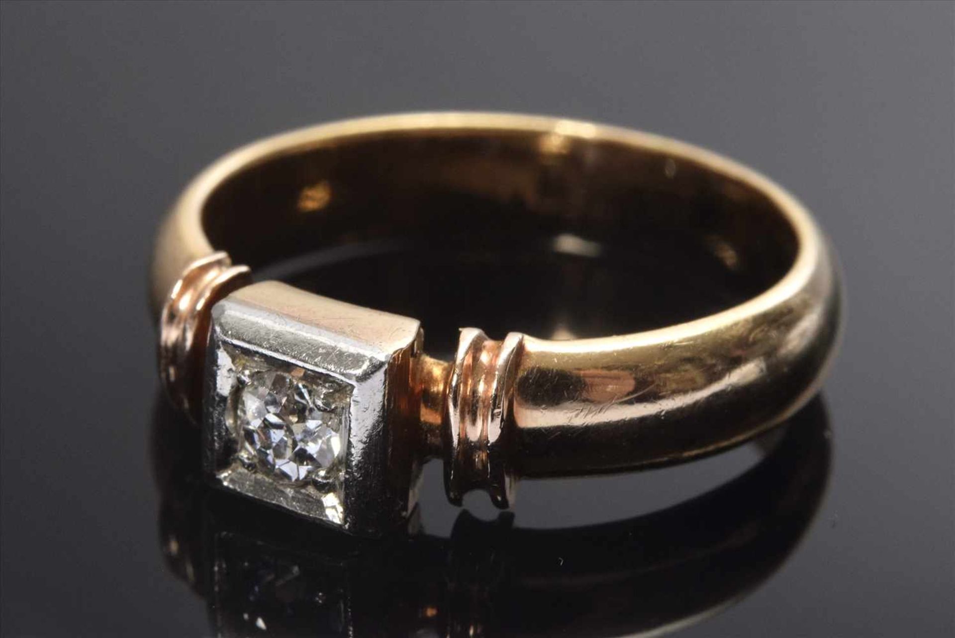 Zarter RG 585 Ring mit Altschliffdiamant (ca. 0.10ct/P2/TCR), Fassung platiniert, 4,43g, Gr. 51, - Bild 2 aus 2