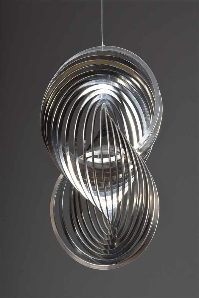 Optical Art Objekt "Doppelschlaufe", Chrom, H. 11,5cmOptical Art Object "Double Loop", Chrome, h.