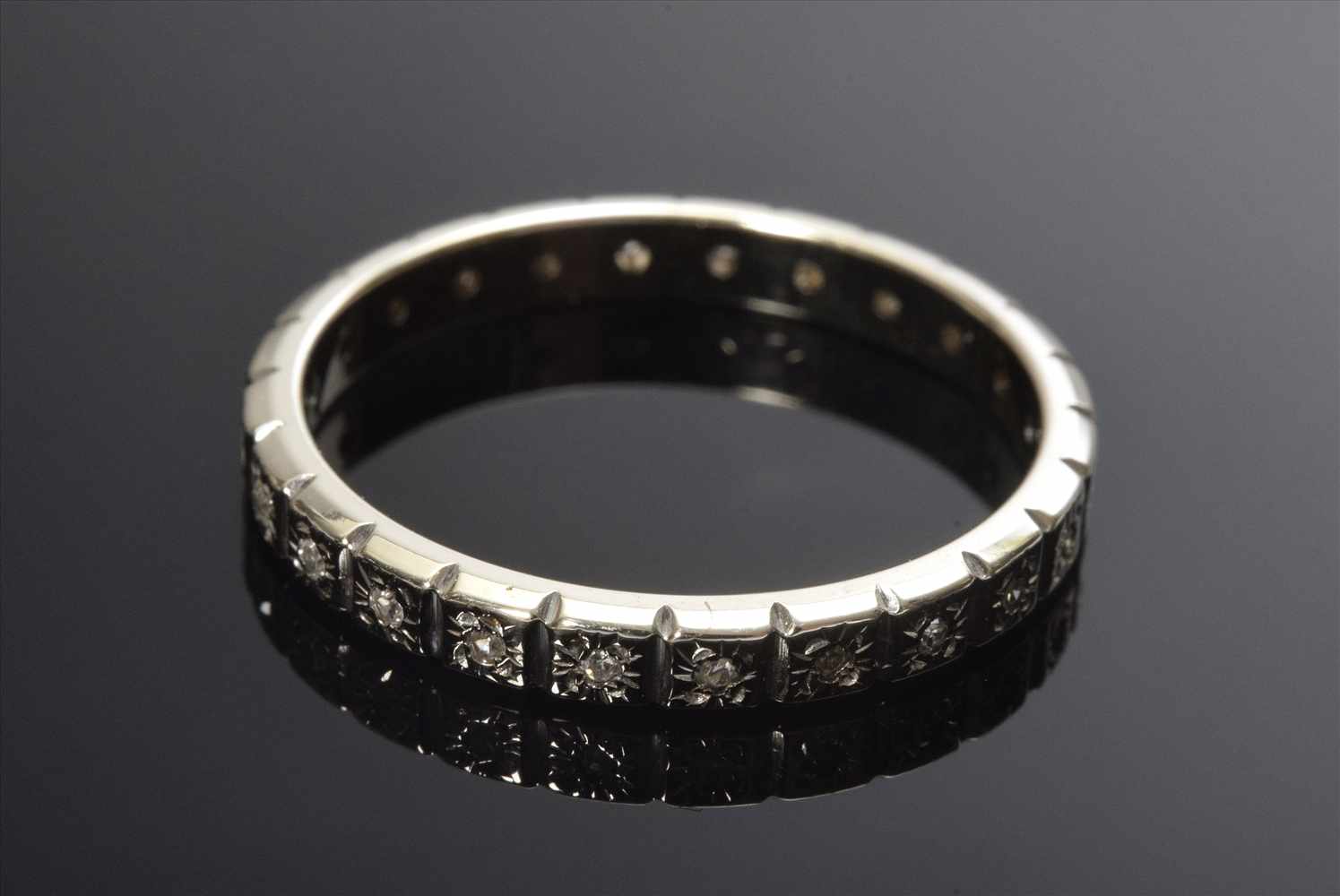 WG 585 Memoryring mit Achtkantdiamanten (zus. ca. 0.36ct/SI/TCR), 3,08g, Gr. 60White gold 585 memory - Image 2 of 2