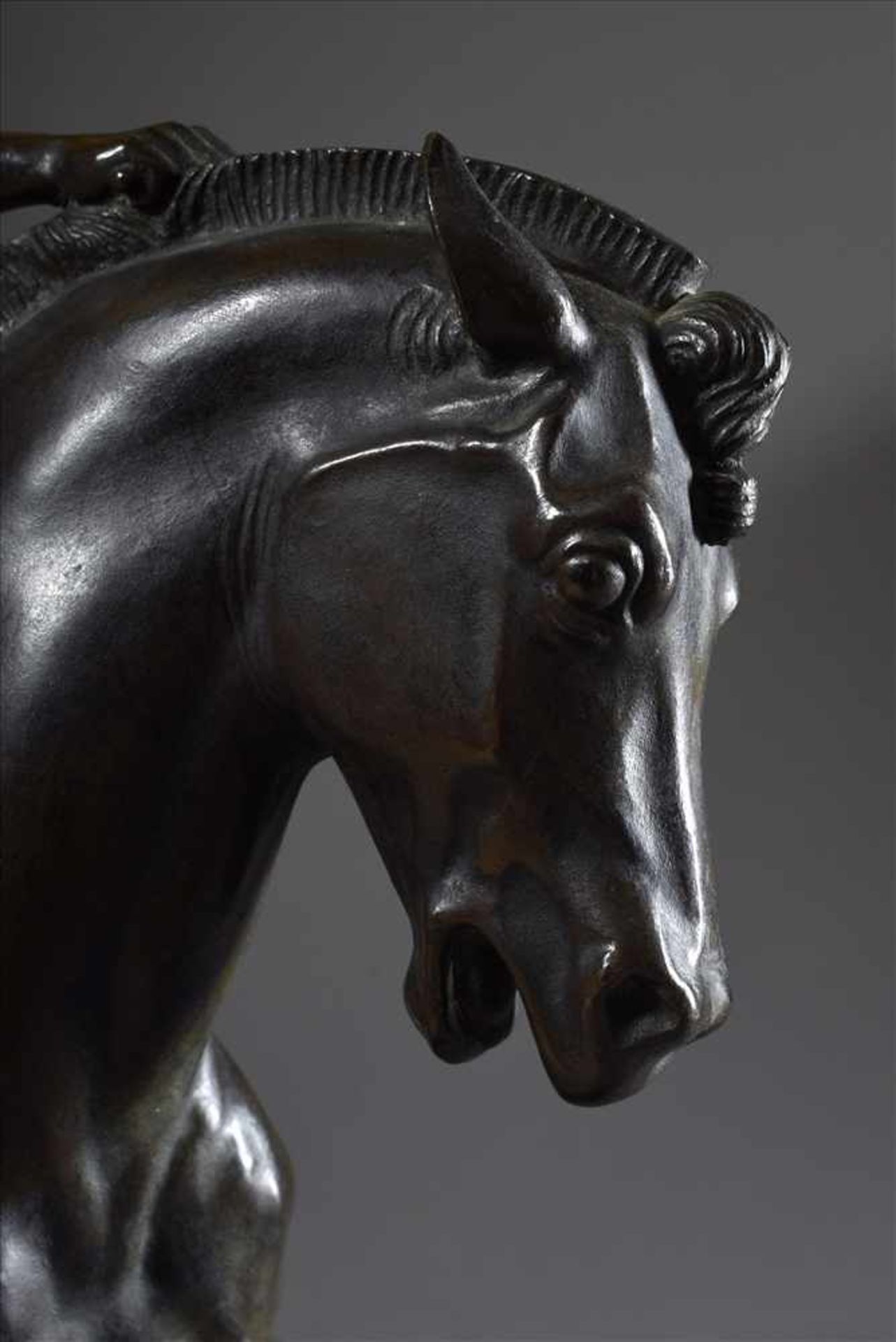 Thiele, Alf (1886-1957) "Amazone auf Pferd", Bronze, sign. um 1920, als Lampe montiert, H. 42/ - Bild 6 aus 6