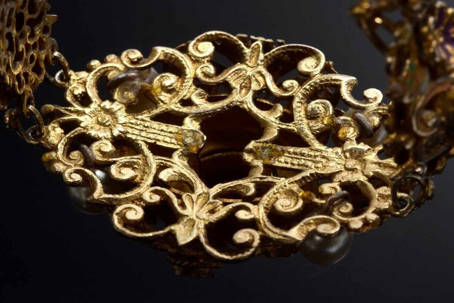Silber 925 vergoldetes Trachtenarmband in Renaissance Façon mit Granat, Kunstperlen und Emaille, - Bild 4 aus 5