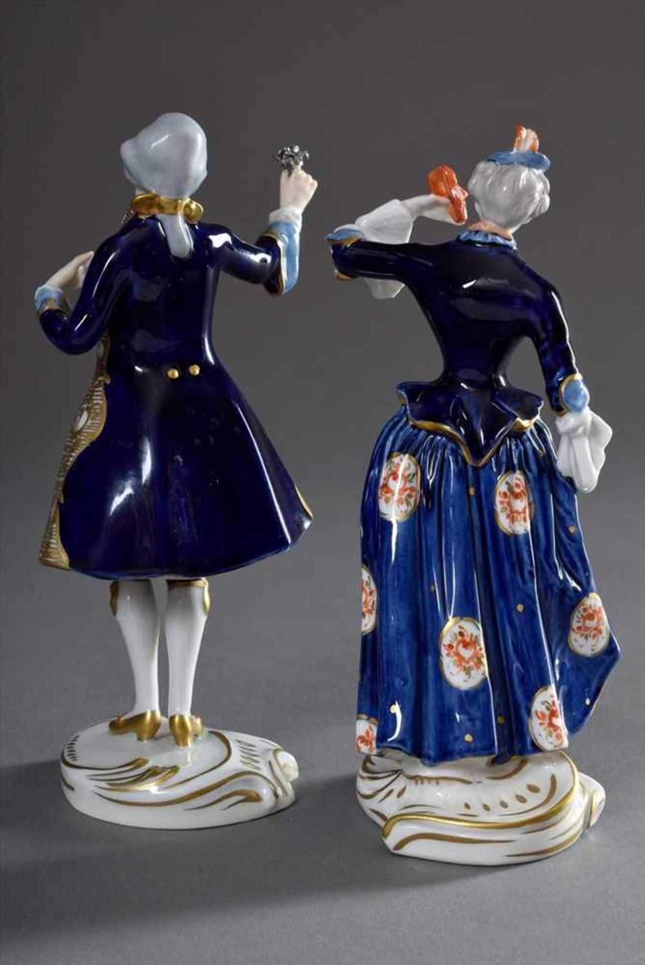 Paar Aelteste Volkstedter Porzellanmanufaktur Figuren "Kavalier und Dame" mit Unterglasurblauer - Bild 2 aus 3