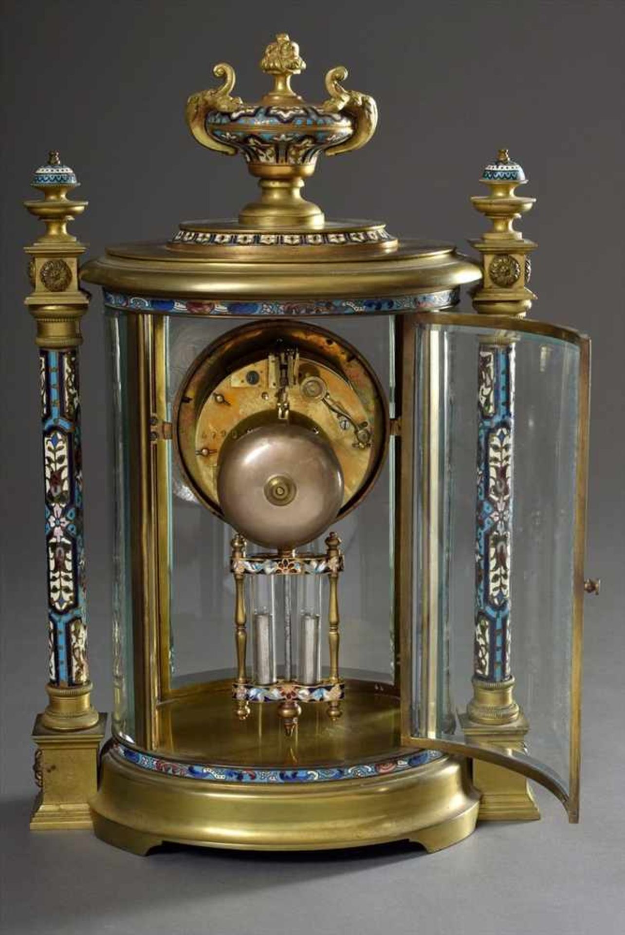 Pendule in ovalem Glasgehäuse mit Champlévé Säulen und Sockel, Quecksilberpendel, Georges Mégnin - - Bild 2 aus 3