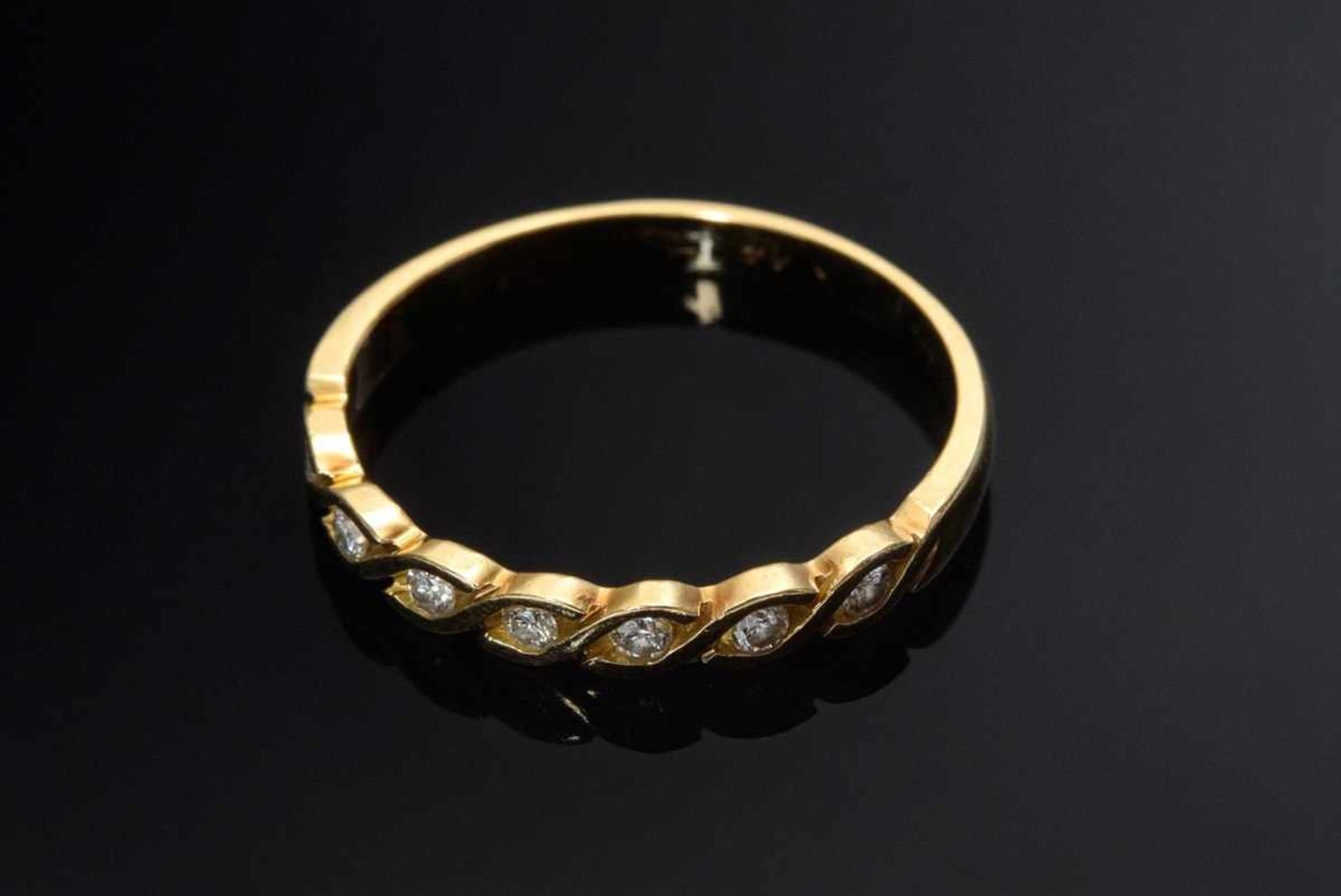 GG 750 Brillantring (zus. ca. 0.07ct/VSI/W), 1,8g, Gr. 55GG 750 diamond ring (additional approx. 0. - Bild 2 aus 2