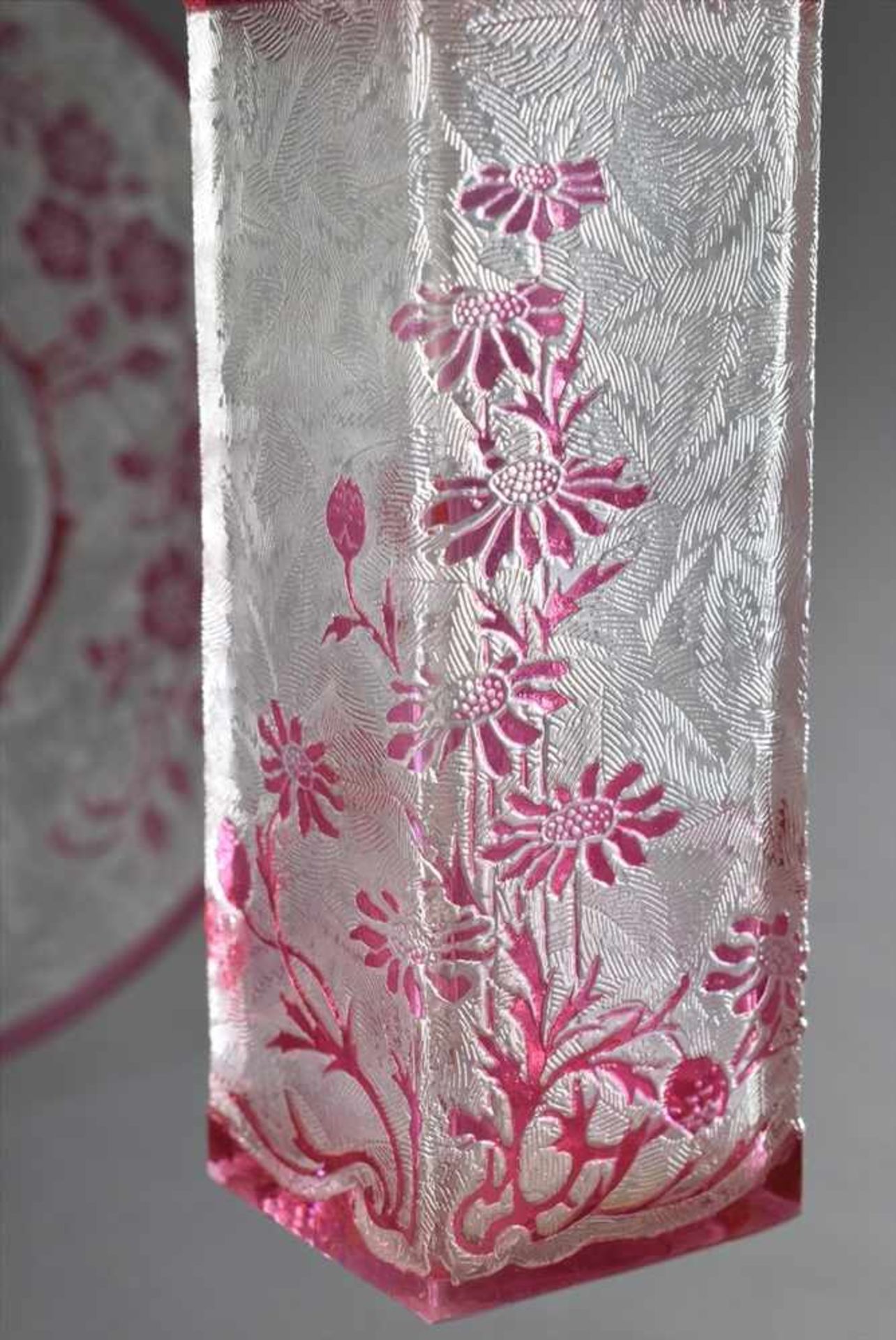 4 Diverse Teile Val Saint Lambert Eisglas mit rosé Überfang "Ranken", geschliffen und geätzt, - Bild 3 aus 3