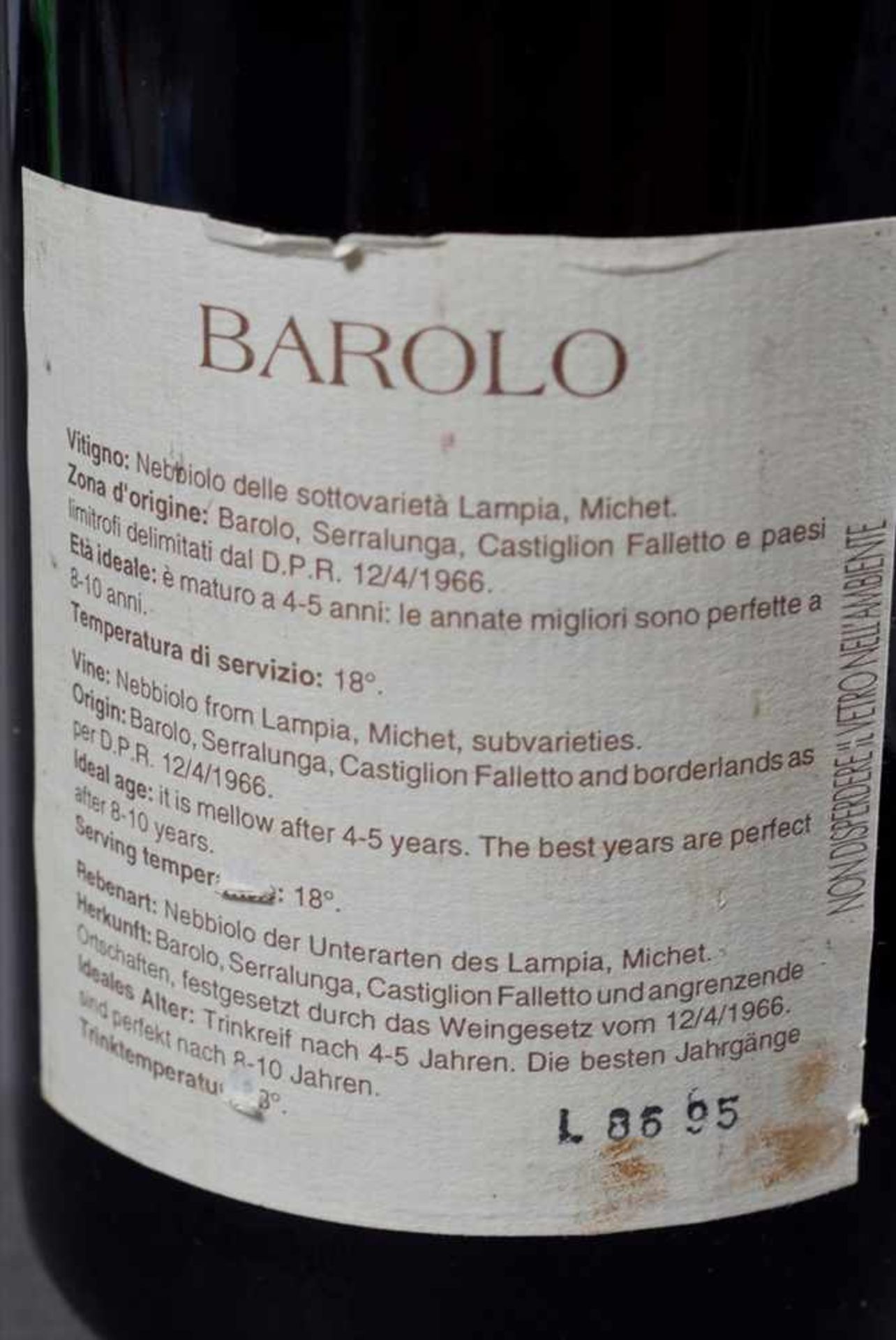 4 Diverse Rotweine: Flasche "Barolo, Michele Chiarlo", 1991, Flasche "Barolo, Savigliano Mario & - Image 9 of 9