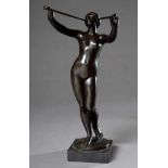 Schlipf, Eugen (1869-1943) "Schalmeienspielerin" 1898, Bronze, sign./dat., auf Marmorsockel, H. 32,