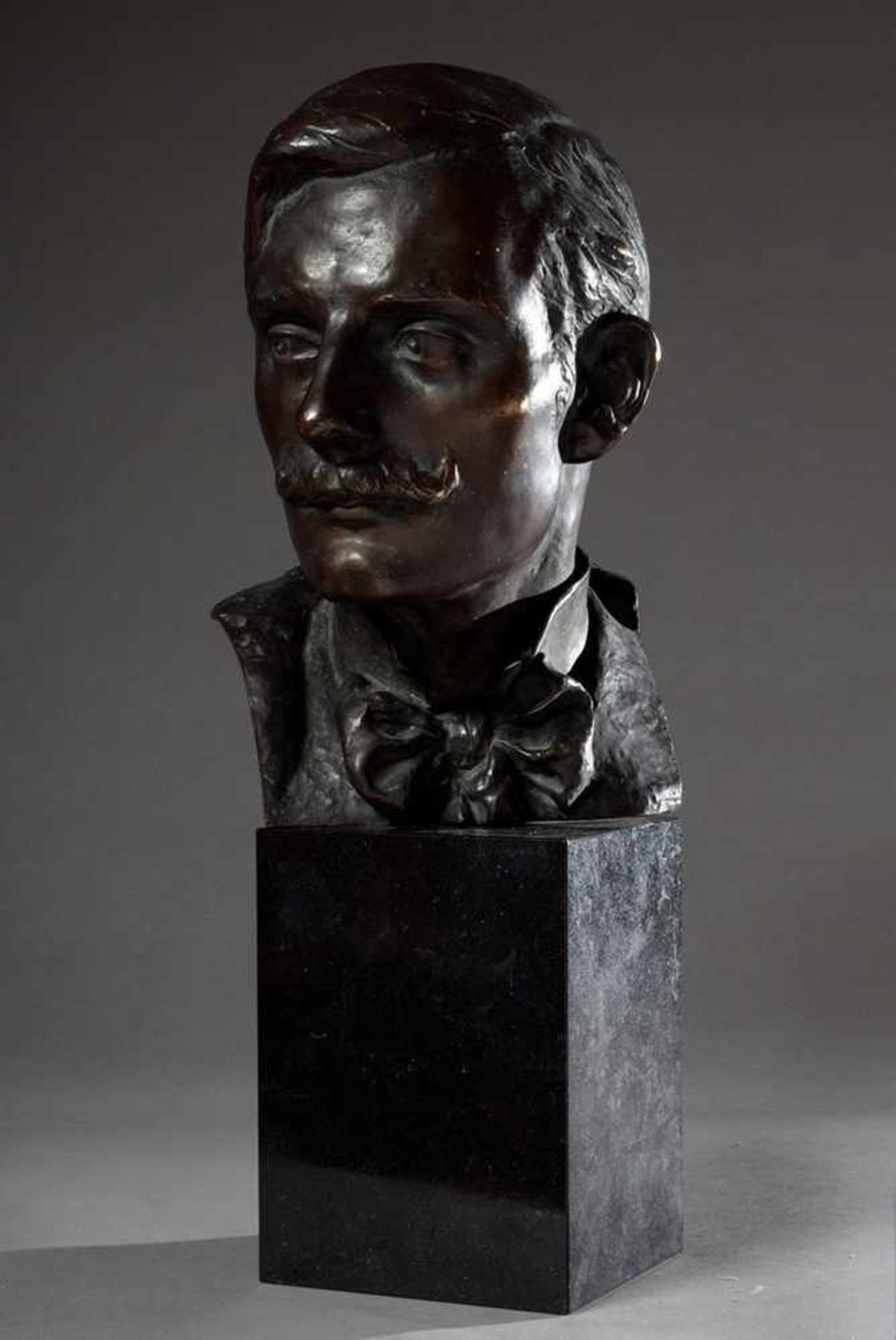 Bock, Arthur (1875-1957) "Selbstportrait in jungen Jahren", Bronze auf Granitsockel, H. 32/52cmBock, - Bild 7 aus 7