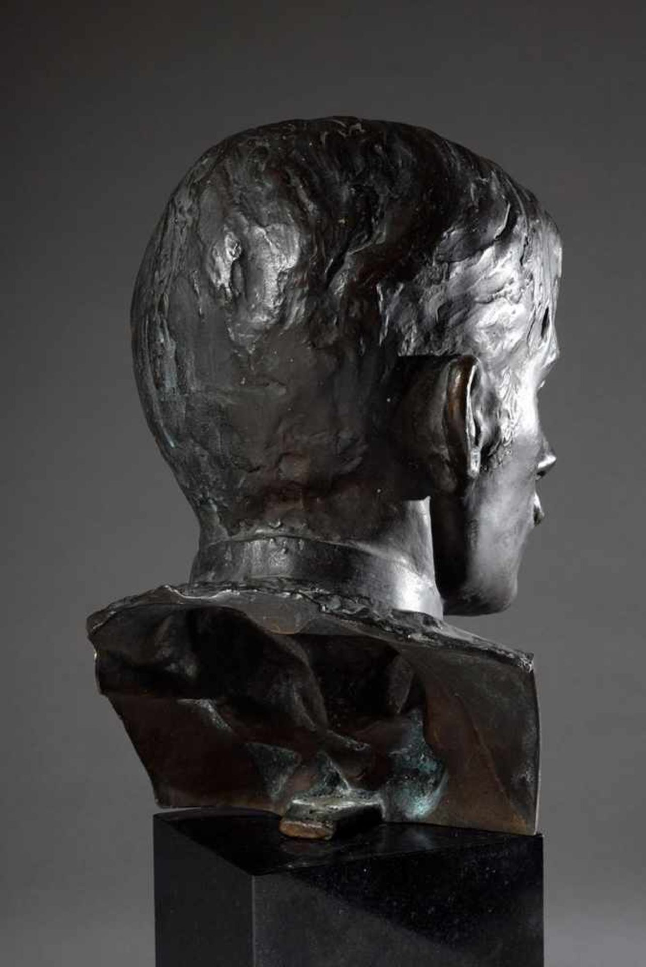 Bock, Arthur (1875-1957) "Selbstportrait in jungen Jahren", Bronze auf Granitsockel, H. 32/52cmBock, - Bild 3 aus 7