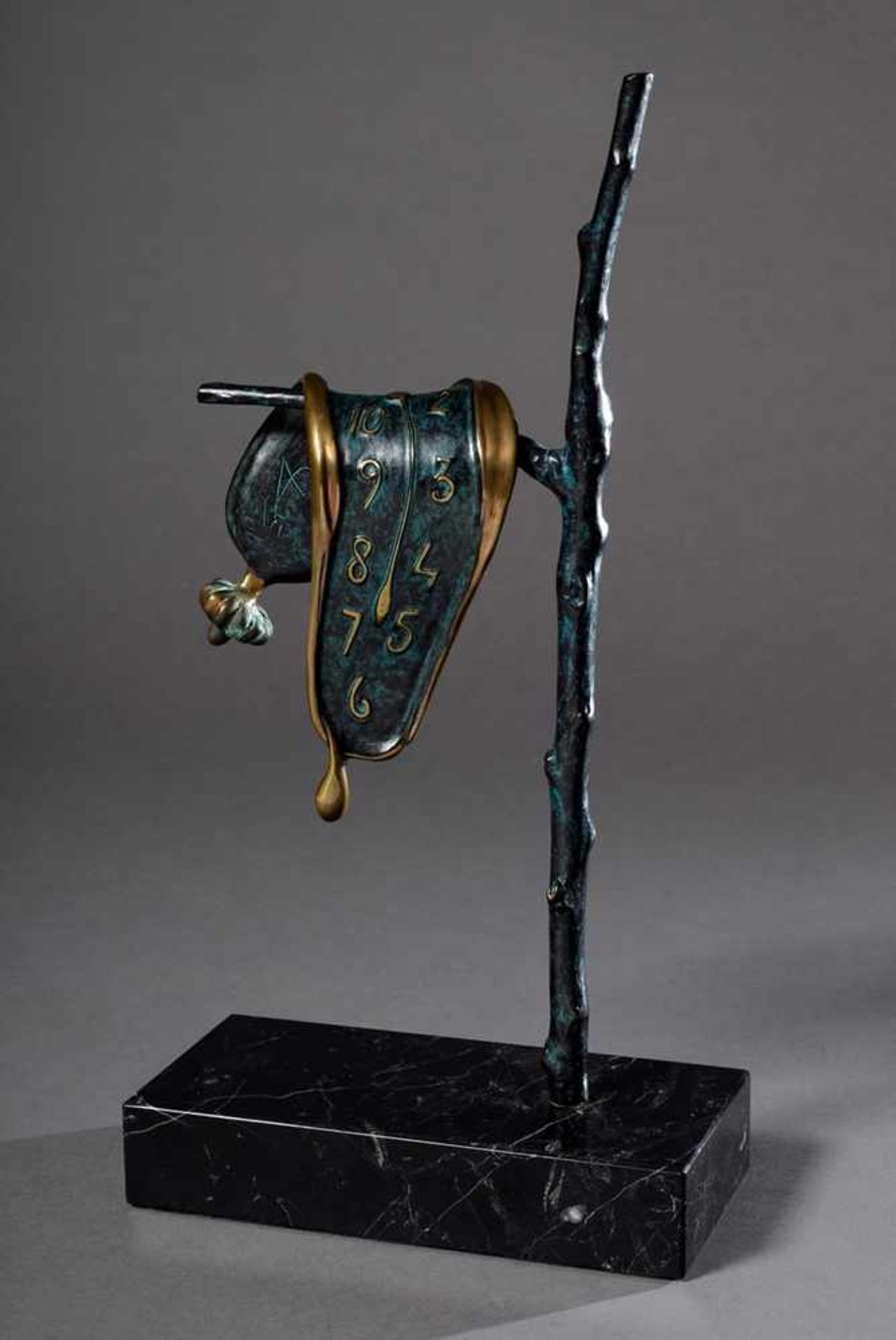 Dalí, Salvador (1904-1989) "Persistance de la Mémoire", 1980, Bronze mit blauer Patina auf Marmor