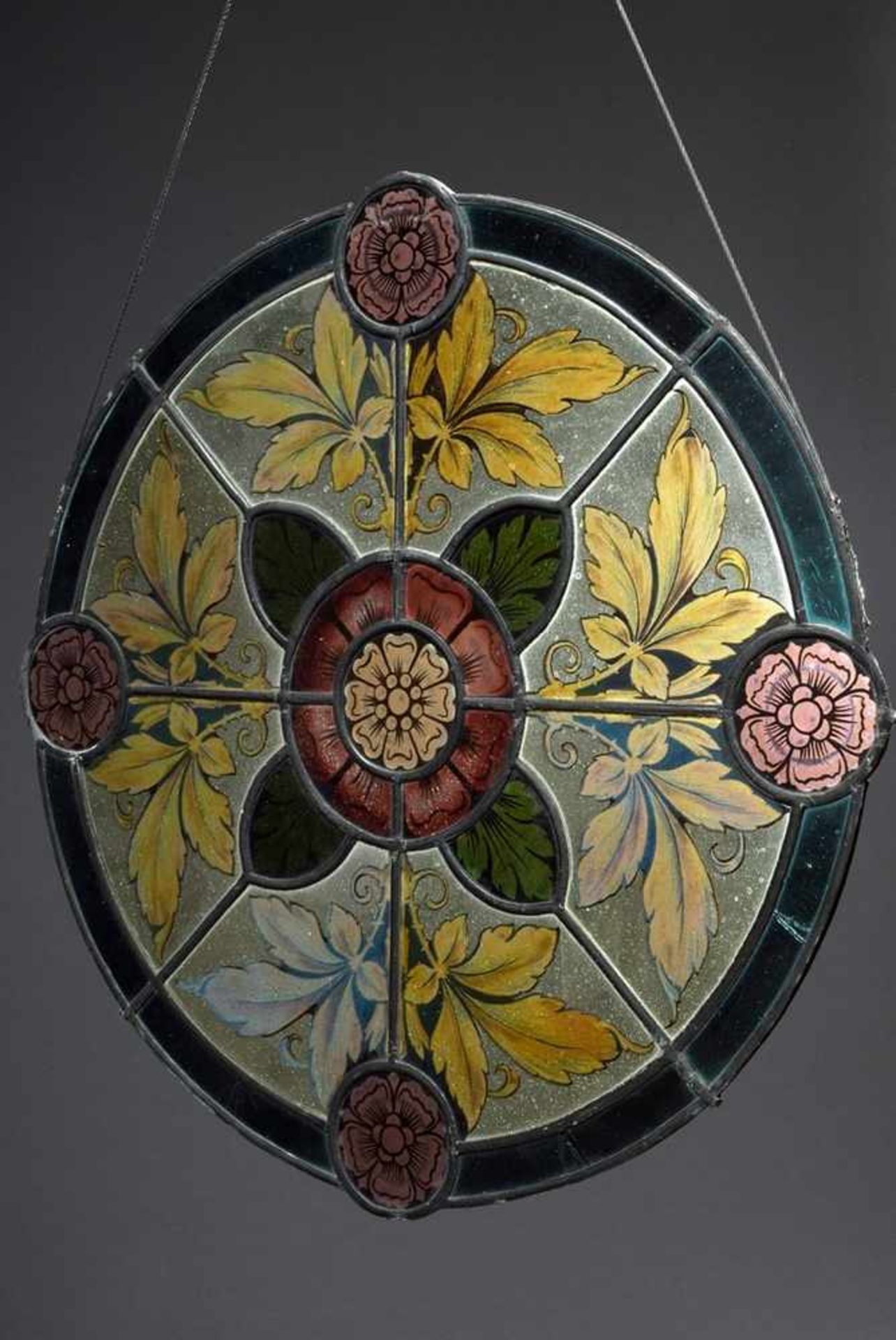 Runde Bleiverglasung mit floralem Dekor, um 1880, Ø 50cmRound lead glazing with floral decor, around - Bild 3 aus 3