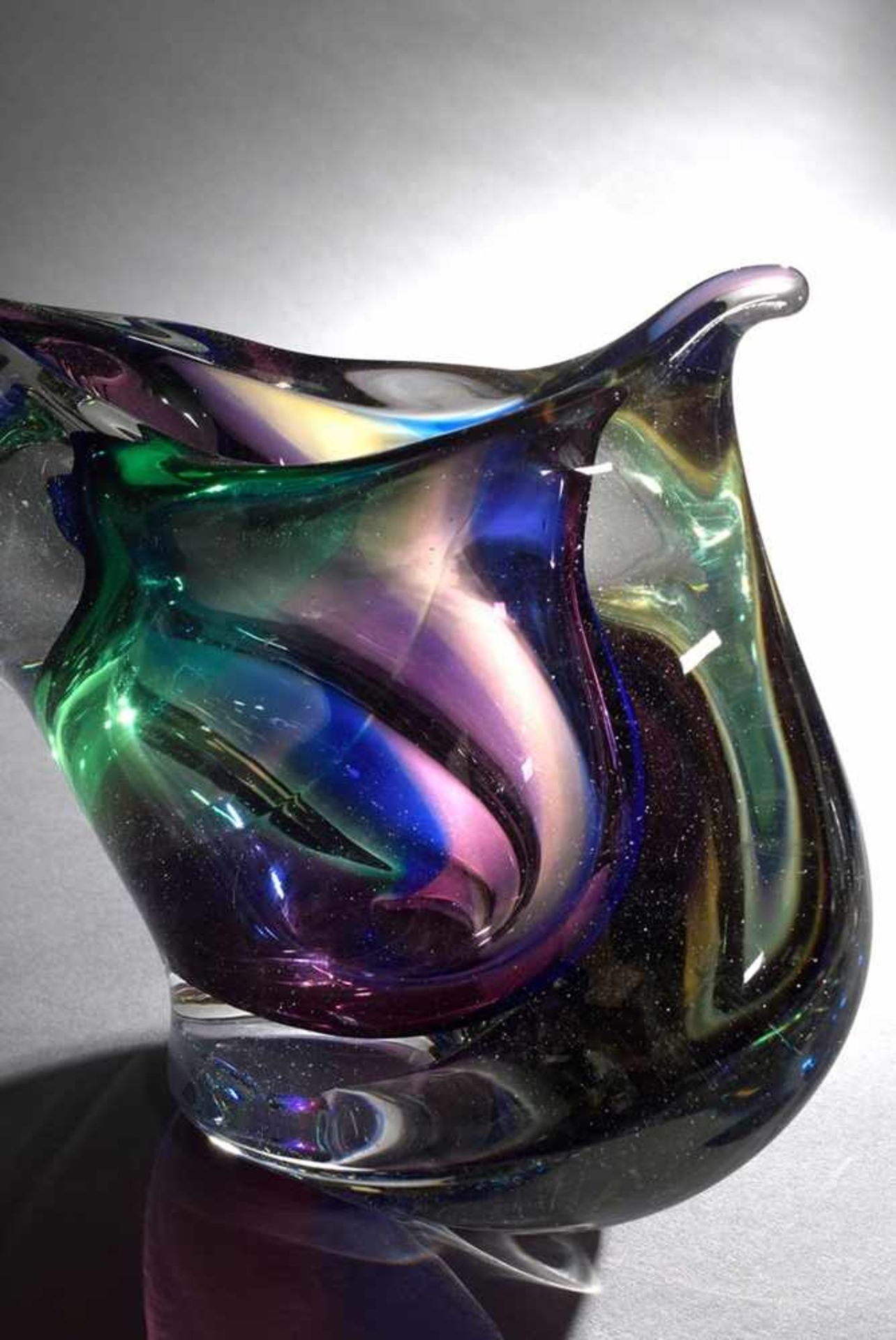 3 Diverse organisch geformte Midcentury Glasobjekte: Vase (H. 18cm) und 2 Schalen (19x12/15,5x8cm) - Image 2 of 4