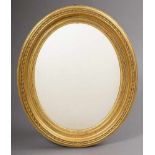 Ovaler Spätbiedermeier Spiegel in ornamentiertem, vergoldetem Stuckrahmen, 71x60,5cmOval late