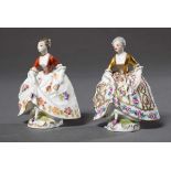 2 Diverse Thüringen Figuren „Rokoko Tänzerinnen“, farbig staffiert, um 1900, H. 6,5cm, 1x