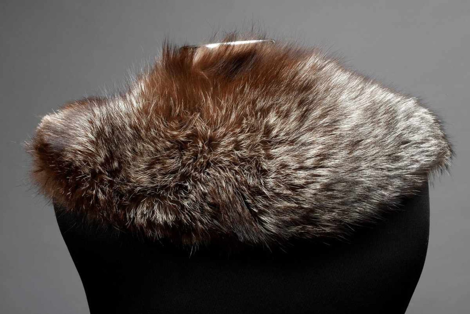 Silberfuchs Kostümkragen, gefüttertSilver fox collar for woman's suit- - -16.00 % buyer's premium on - Bild 2 aus 2