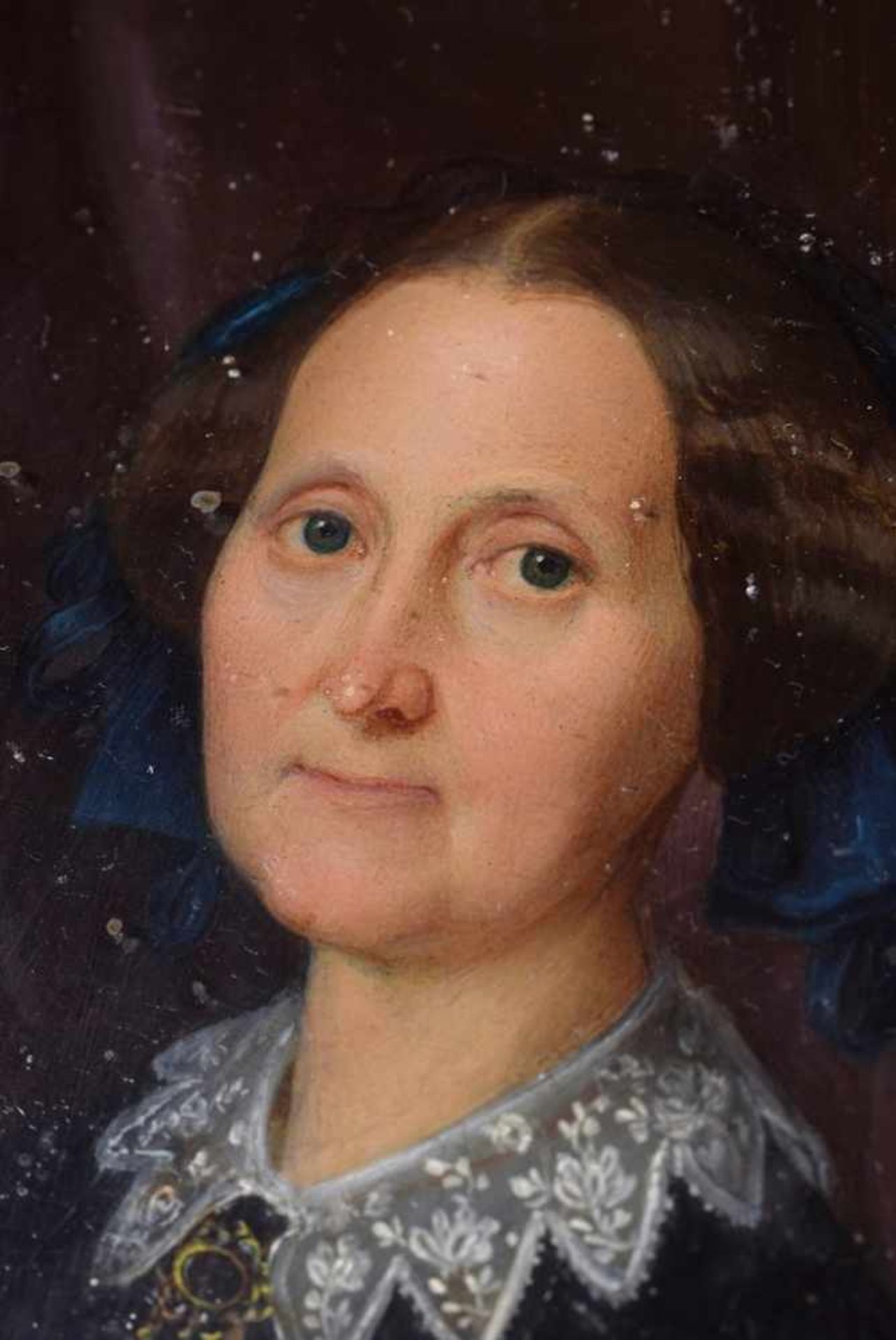 Reich, F. (?) "Portrait einer Dame mit blauem Haarband", um 1855/60, lupenfeine Miniaturmalerei, - Image 2 of 5