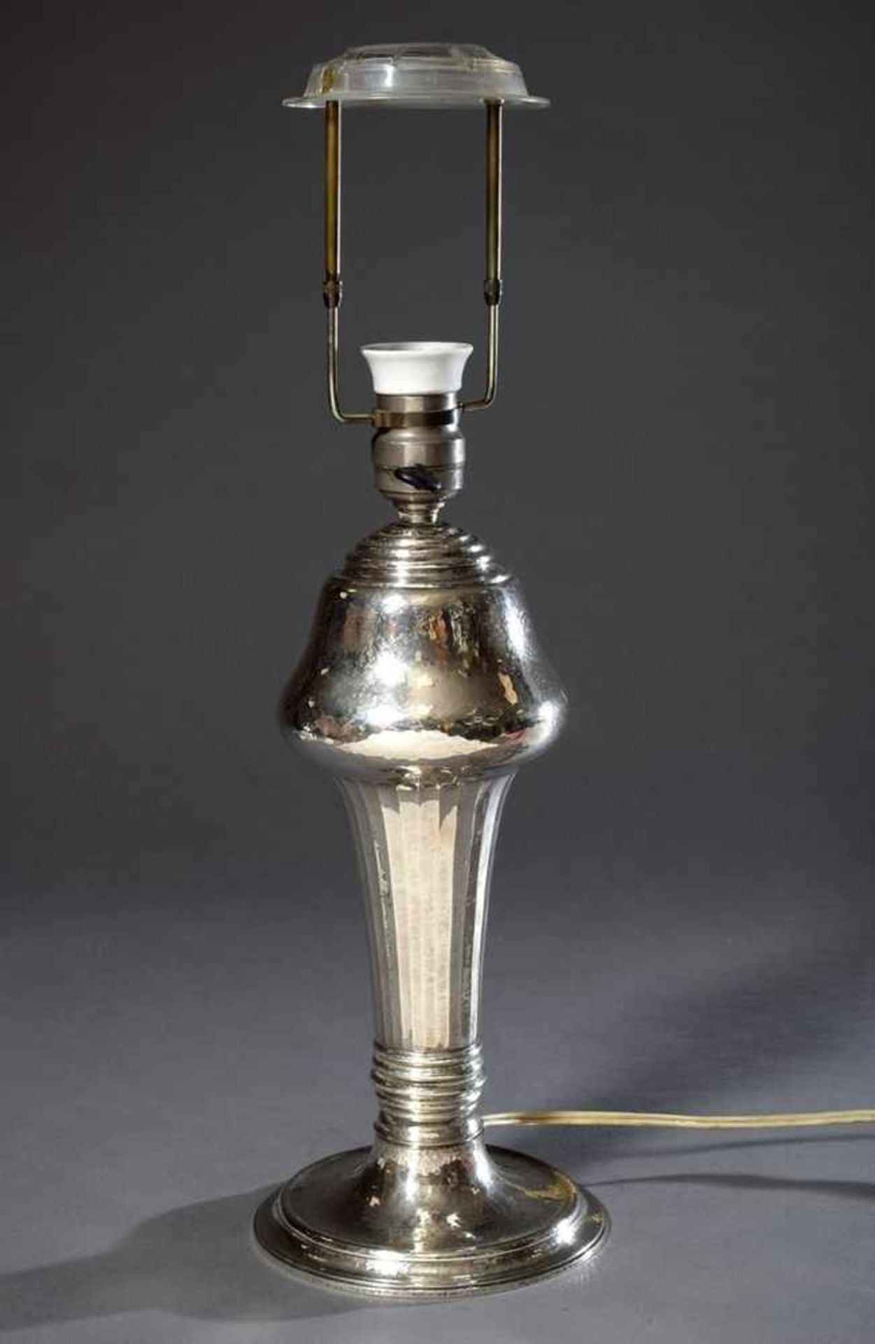 Martellierte dänische Vase als Lampe montiert, Silber 833 (gefüllt), H. 52cm, Marken