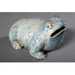 Chinesische Keramik Figur „Frosch“ mit verlaufender hellblau/beiger Glasur in der Art von jun-yao,