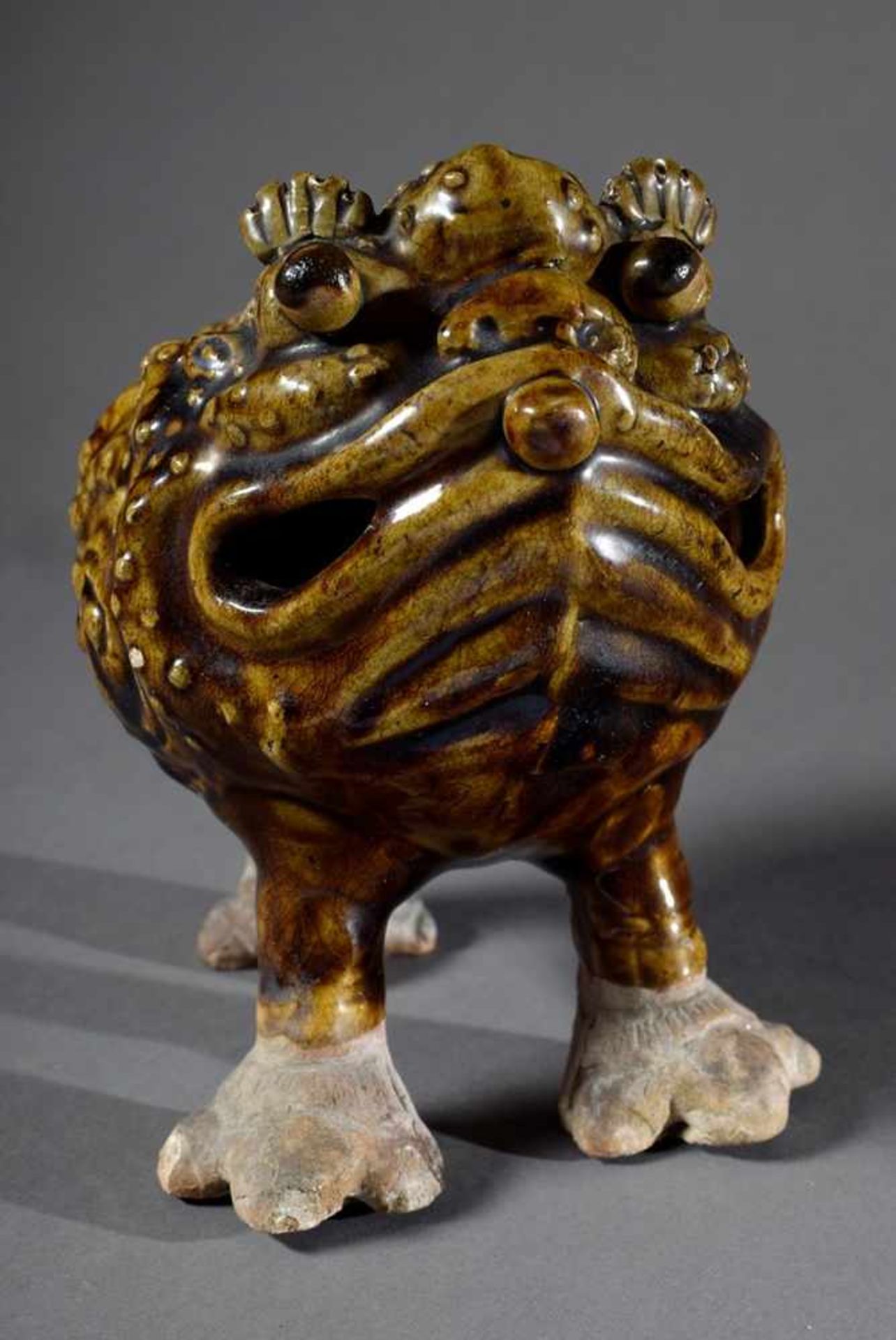 Keramik Räucherkoro „Dreibeiniges Fabeltier“, H. 17,5cm, Deckel fehlt/etwas bestoßenCeramic coro " - Bild 5 aus 5