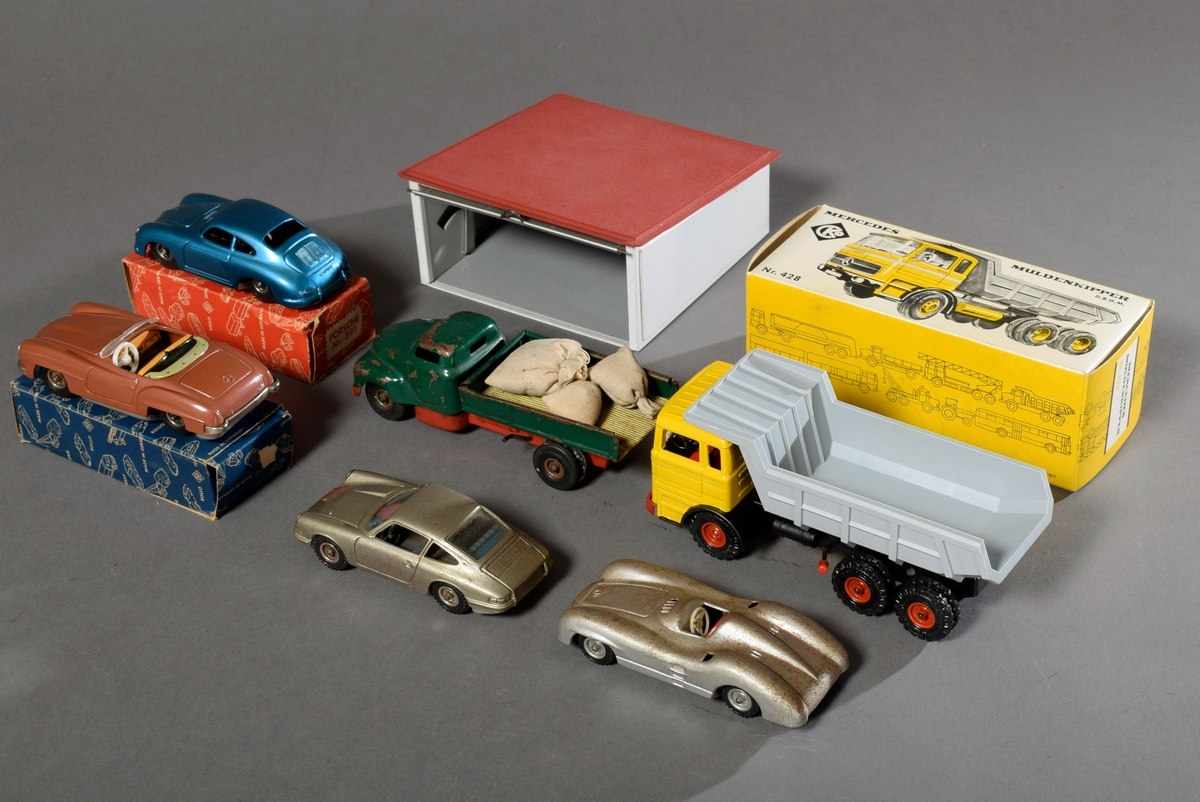 7 Diverse Modellfahrzeuge: 1 CKO Mercedes Muldenkipper, Nr 428, Orginal Karton, Zustand gut; 1 CKO - Image 2 of 2