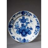 Fayence Teller „Blumen und Insekt“ in Blaumalerei, Ø 34cm, Rand etwas bestoßenFaience plate "Flowers