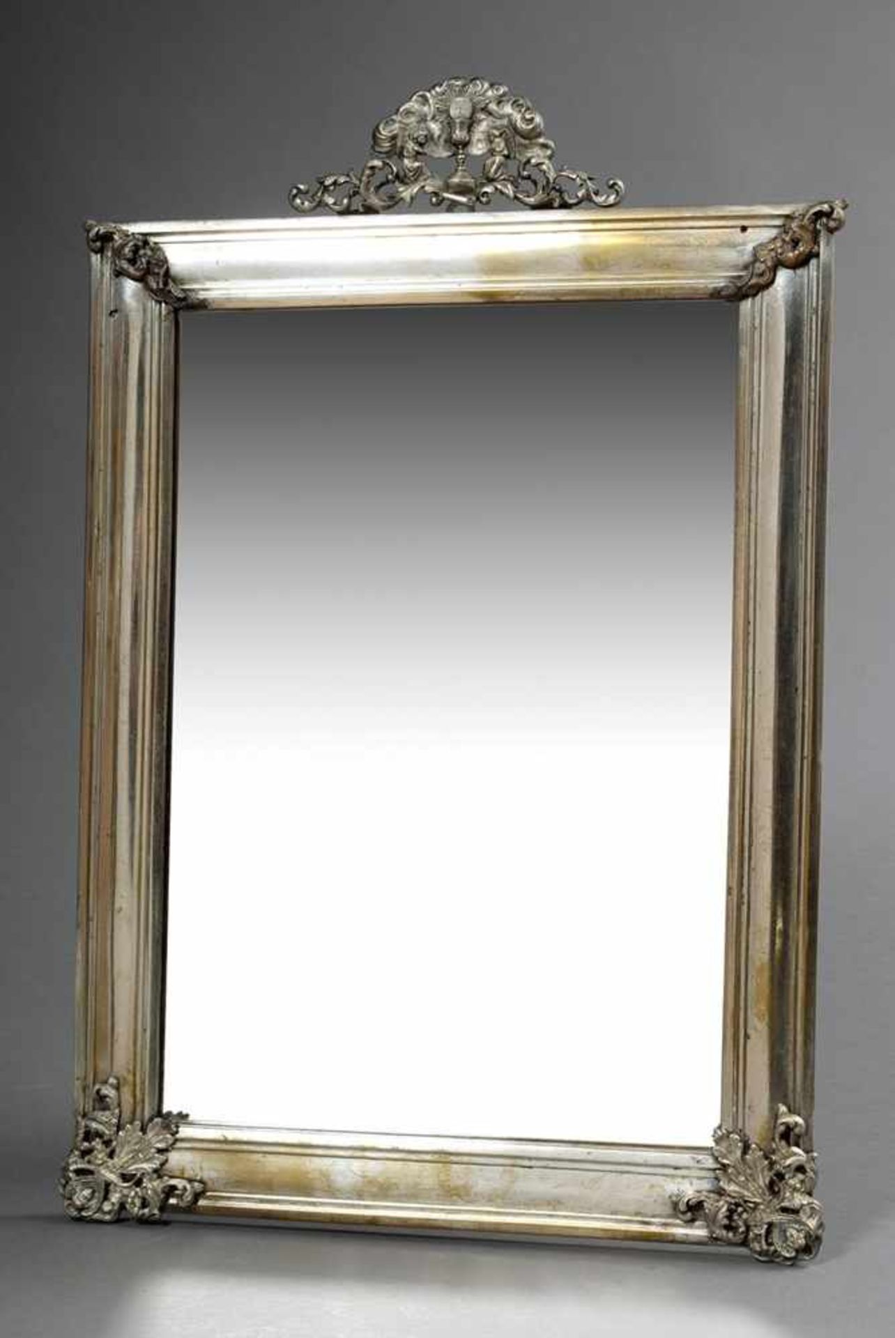 Kleiner Spiegel mit metallbeschlagenem versilbertem Rahmen und sakralem Aufsatz "Kelch mit
