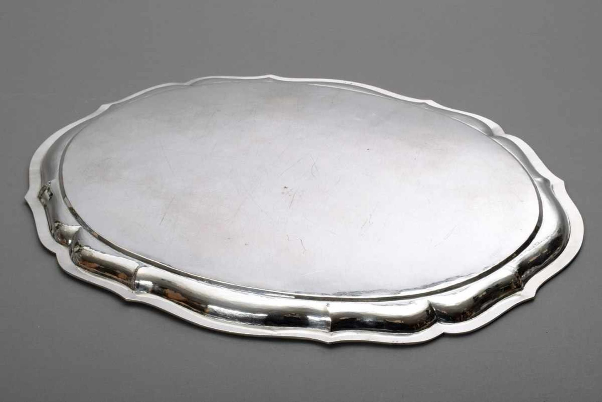 Großes ovales Tablett mit geschweiftem Rand, H. Schrader, Silber 800, 2028g, 58x42cmLarge oval tray, - Image 2 of 2