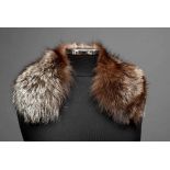 Silberfuchs Kostümkragen, gefüttertSilver fox collar for woman's suit- - -16.00 % buyer's premium on