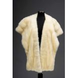 Perlnerz StolaPearl mink stole- - -16.00 % buyer's premium on the hammer price19.00 % VAT on buyer's